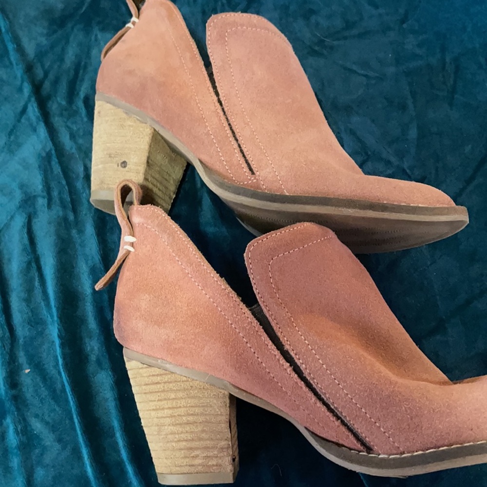 Jeffrey Campbell, size 8. Pretty in pink! Excellent condition upper. - Picture 6 of 12
